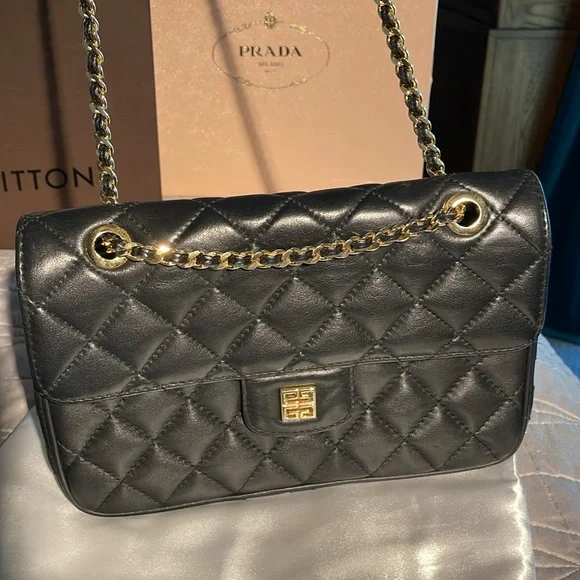 Vintage Givenchy Paris Quilted Lambskin Shoulder and Crossbody Bag - Picture 6 of 17